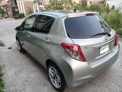 Toyota Vitz 2012