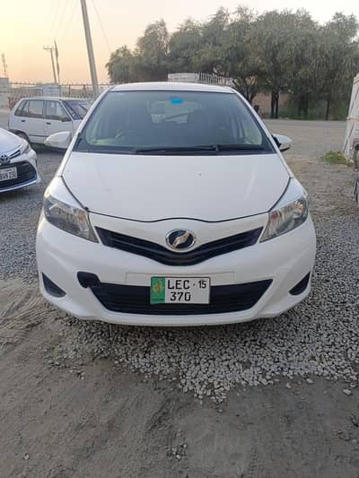 Toyota Vitz 2013