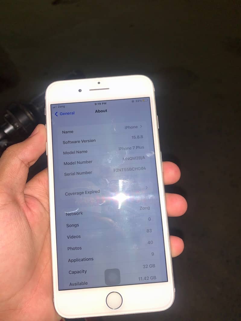 Apple iPhone 7 Plus 1