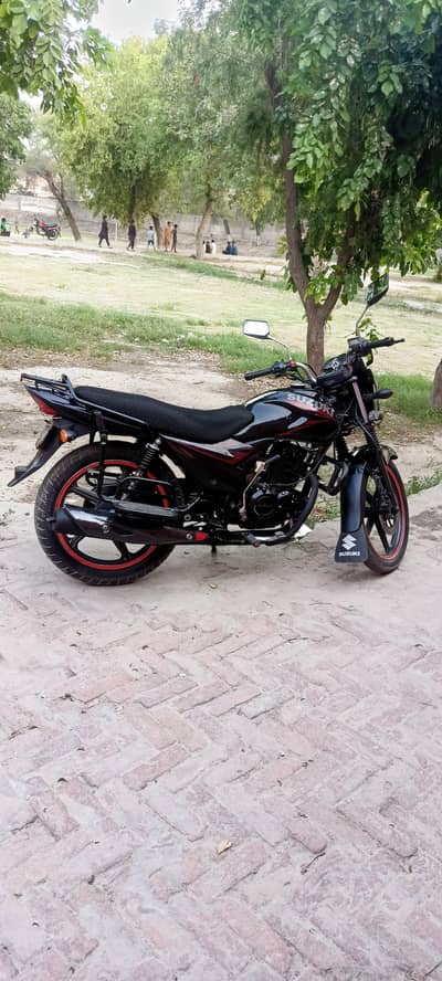 Suzuki gr 150 (2019)