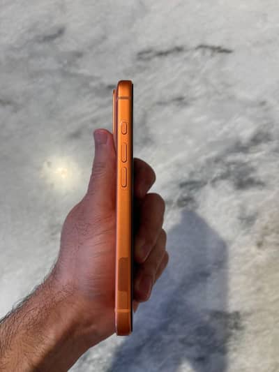 Apple iPhone 17 Pro jv