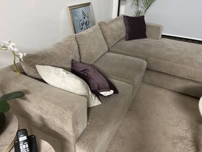 L shaped sofa with removable steats