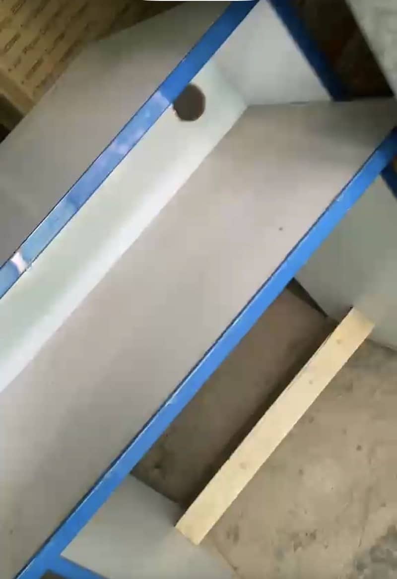 Computer Table 2
