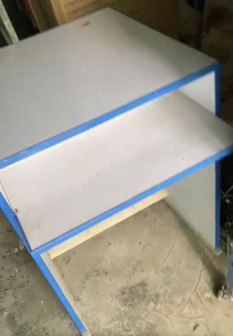 Computer Table 3
