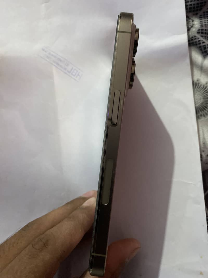 Apple iPhone 14 Pro 3