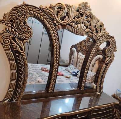 dressing table