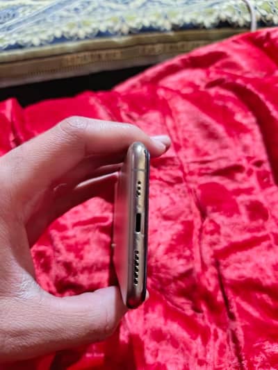Apple iPhone XS