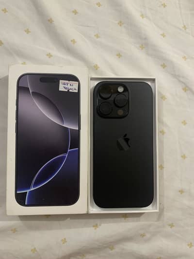 Apple iPhone 16 Pro under Apple warranty 10/10