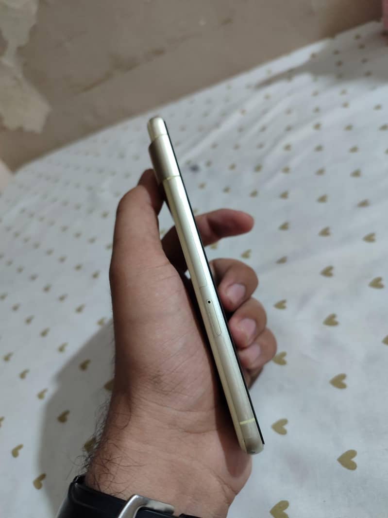 Pixel 7 4