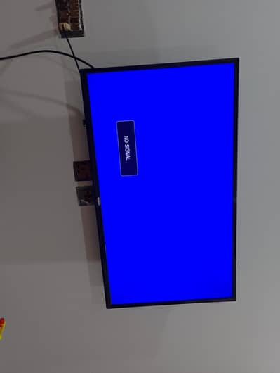 ORIENT LED 40 inch Urgent sale slightly used.