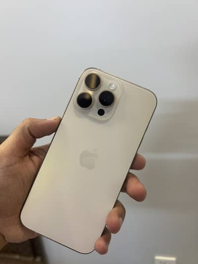 Apple iPhone 16 Pro Max