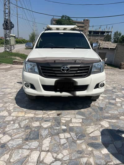 Toyota Hilux Vigo Champ V 2016