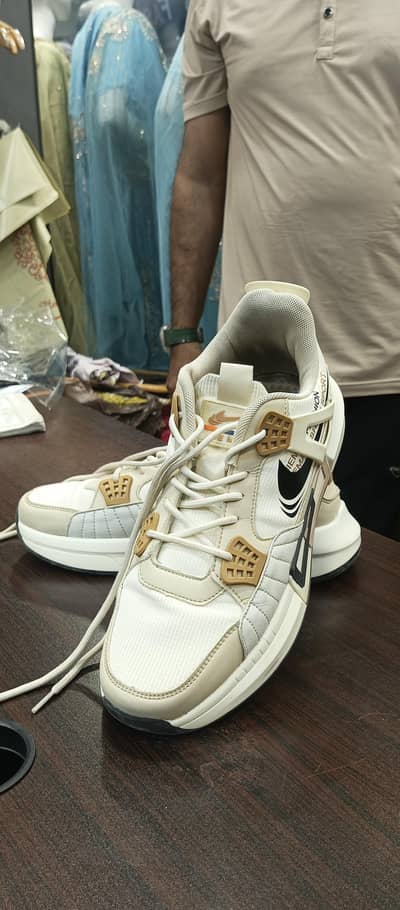 sneakers Kam used kia ha