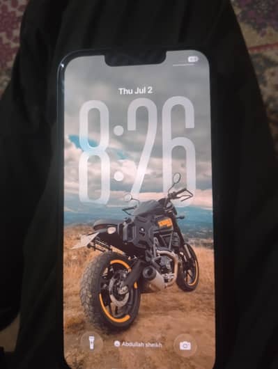 Apple iPhone 13