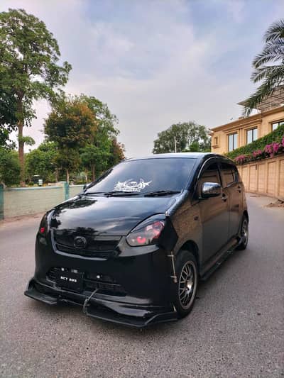 Daihatsu Mira 2011