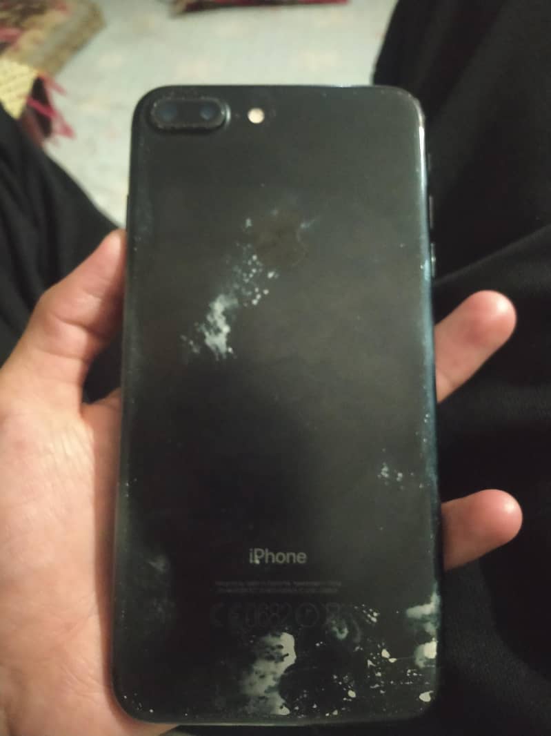 Apple iPhone 7 Plus 2