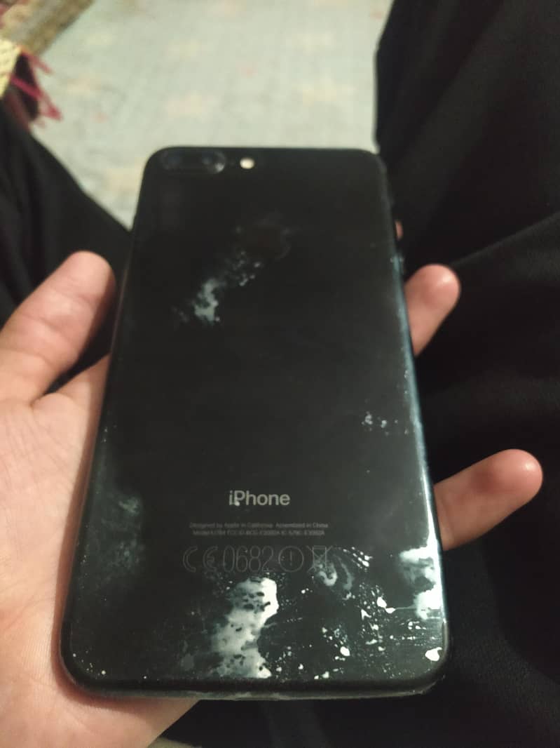 Apple iPhone 7 Plus 3