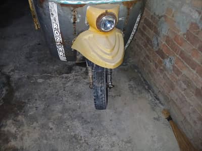 Auto raksha  model 2015