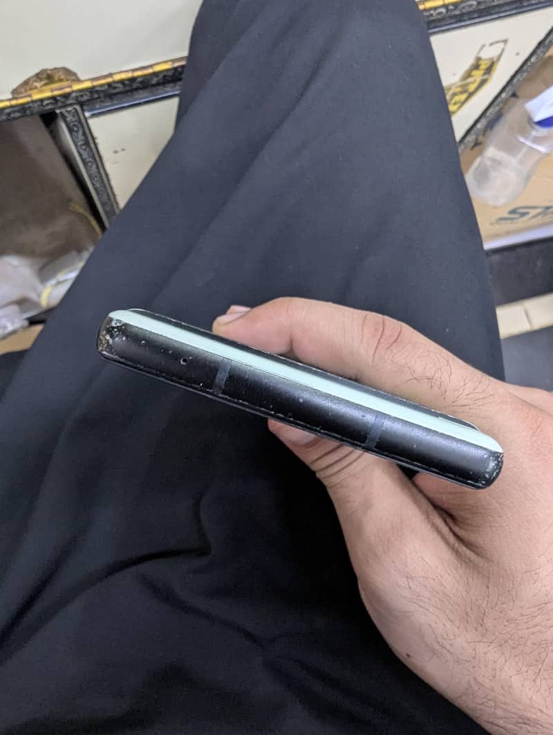 Google Pixel 6a 4