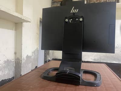 HP EliteOne 800 G3  i5-7th Gen All-in-One PC