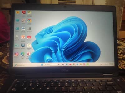 Laptop Dell i5 8th generation for Sale Used Only 2 months