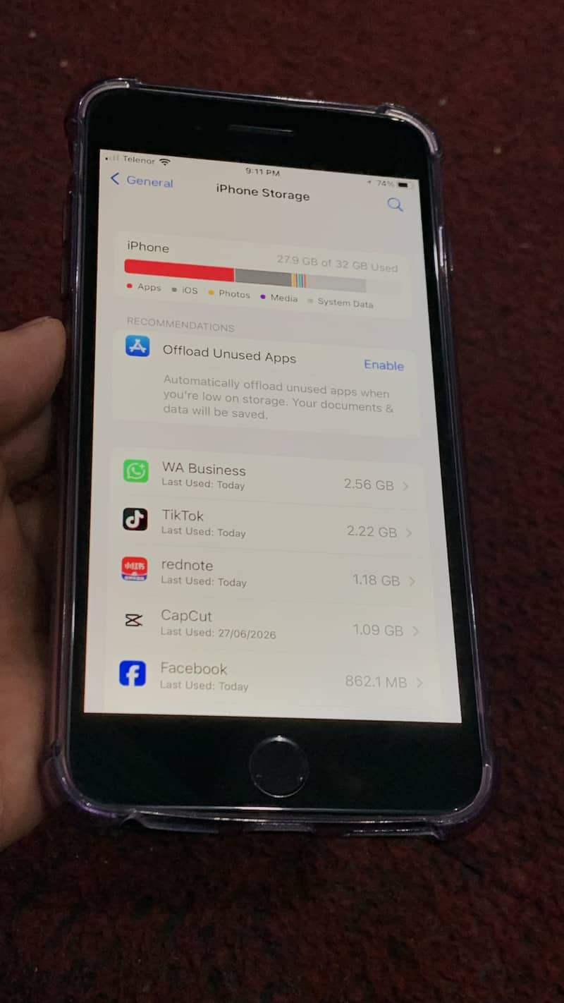 Apple iPhone 7 Plus 3