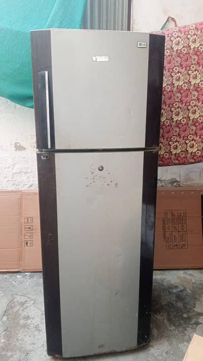 LG refrigerator