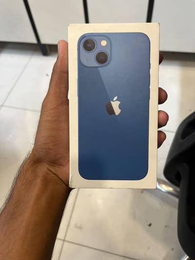 Apple iPhone 13
