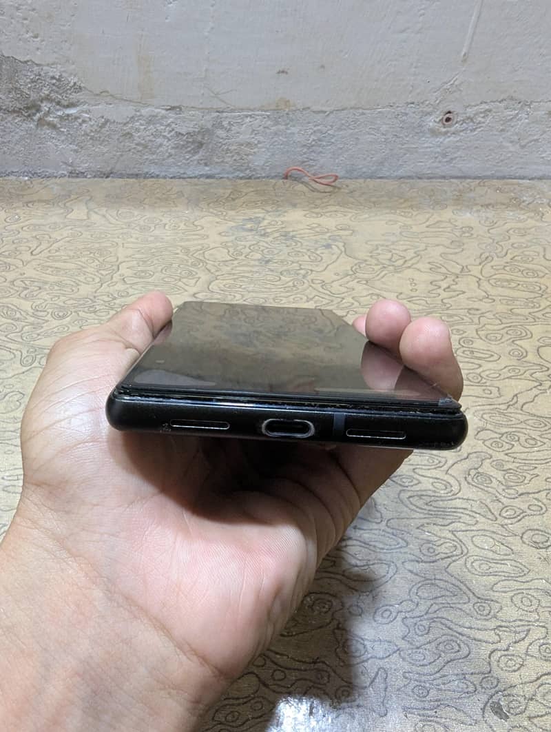 Google Pixel 6 4