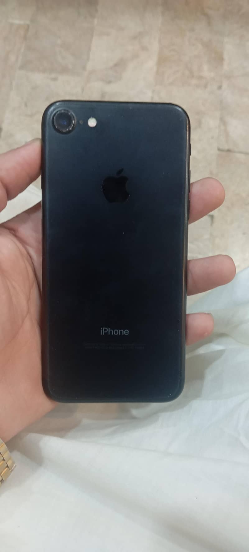 Apple iPhone 7 3