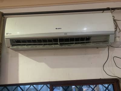 Gree AC Dc invertor 1.5 Ton