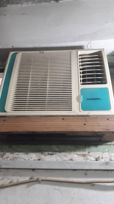 0.75 Ton WINDOW Air Conditioner forSale Watsapp /0/3/1/3/6/3/2/4/8/7/7