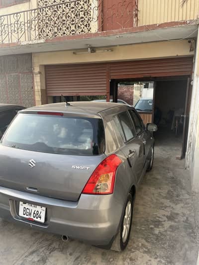 Suzuki Swift DLX 1.3 2011