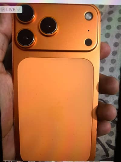 Apple iPhone XR convert totally 17 pro