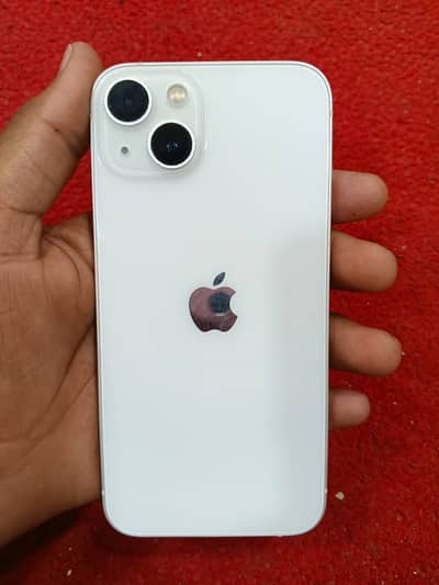 Apple iPhone 13