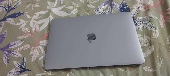 Apple Macbook Air M1 2020 10/10 condition 100 battery health