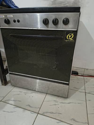 Gas Oven in good and working condition for Sale