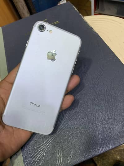 Apple iPhone 7 32gb pta approved