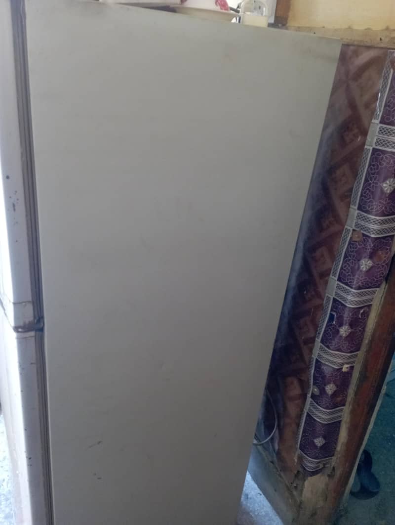 Dawlance Medium size 4