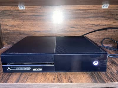 Xbox One 1TB - 2 controllers - 20 games
