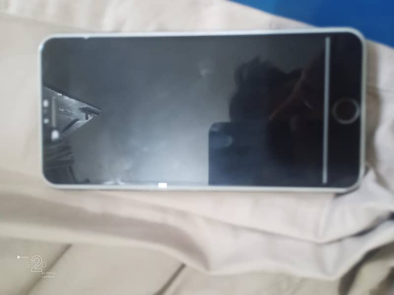 Apple iPhone 7 Plus 2
