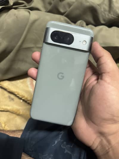 Google Pixel 8