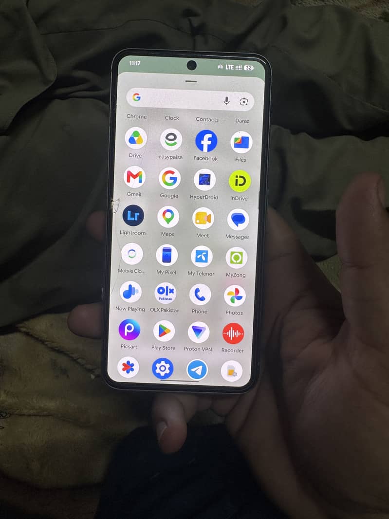 Google Pixel 8 3