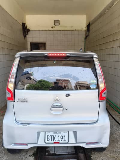 Mitsubishi EK Custom 2015