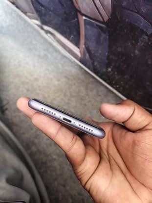 Apple iPhone 11