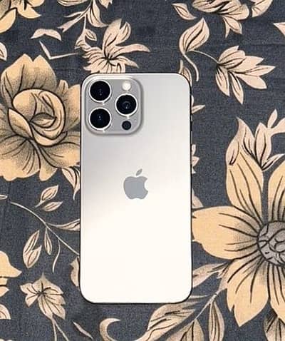 Apple iPhone 15 Pro Max