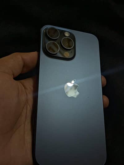 Apple iPhone 15 Pro Max