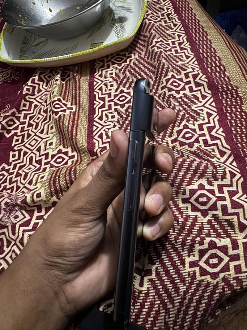 Google Pixel 8 4