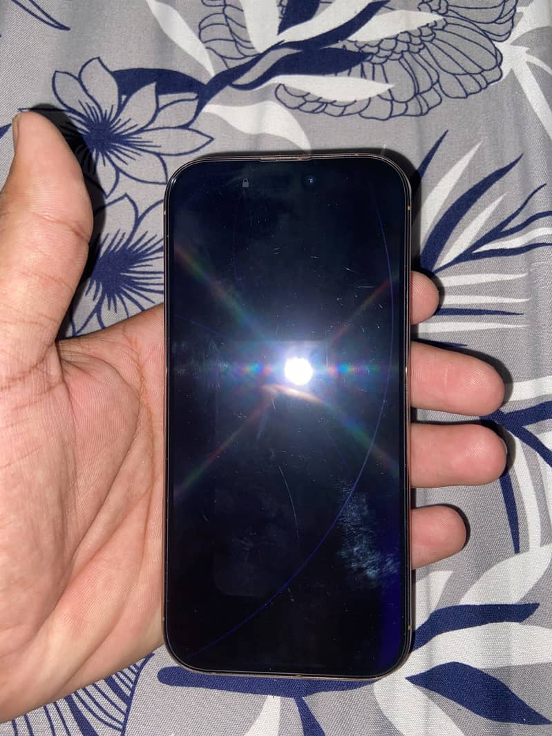 Iphone 16 pro 1