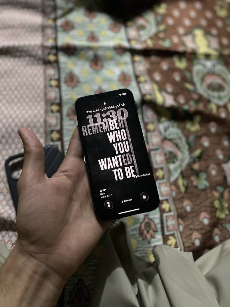 Apple iPhone 13 5